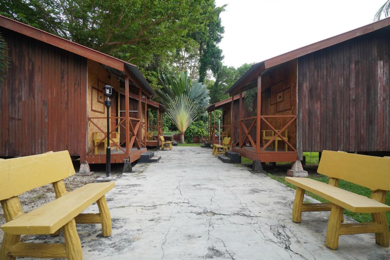 Oyo 89646 Panvill Resort Kampong Pasir Bogak Exteriér fotografie